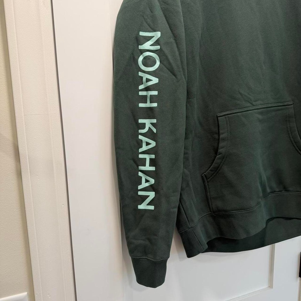 Noah Kahan Trails Hoodie Green NWOT Concert Tour Merch Pullover Sweatshirt - Picture 3 of 8